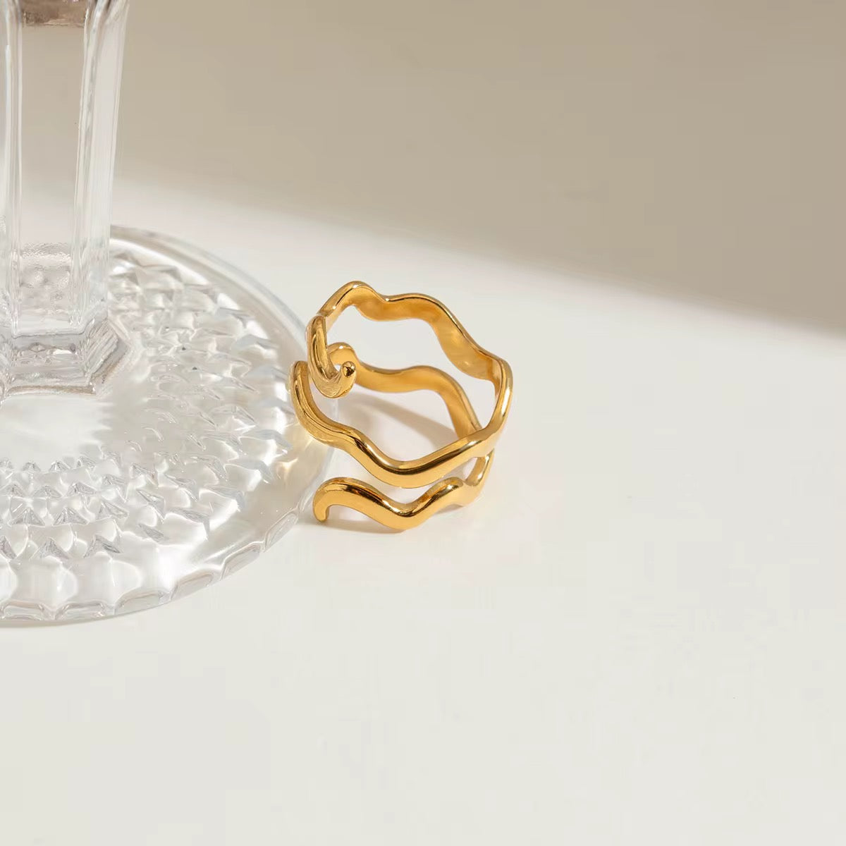 Wavy Ring