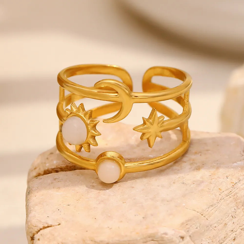 Lunaria Ring