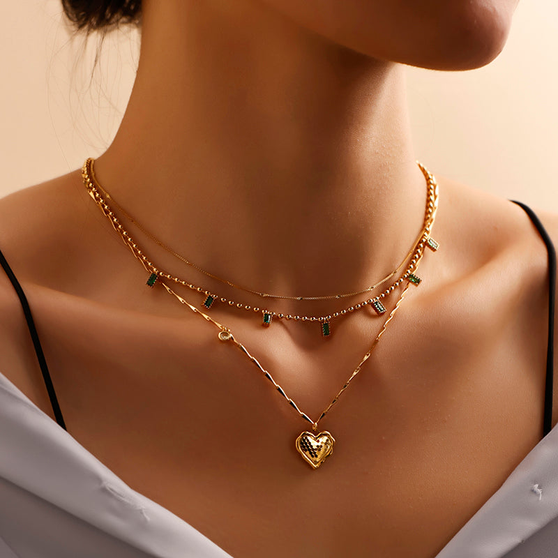 Evera Necklace