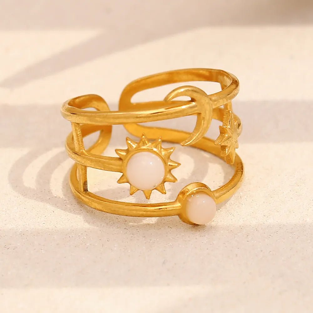 Lunaria Ring