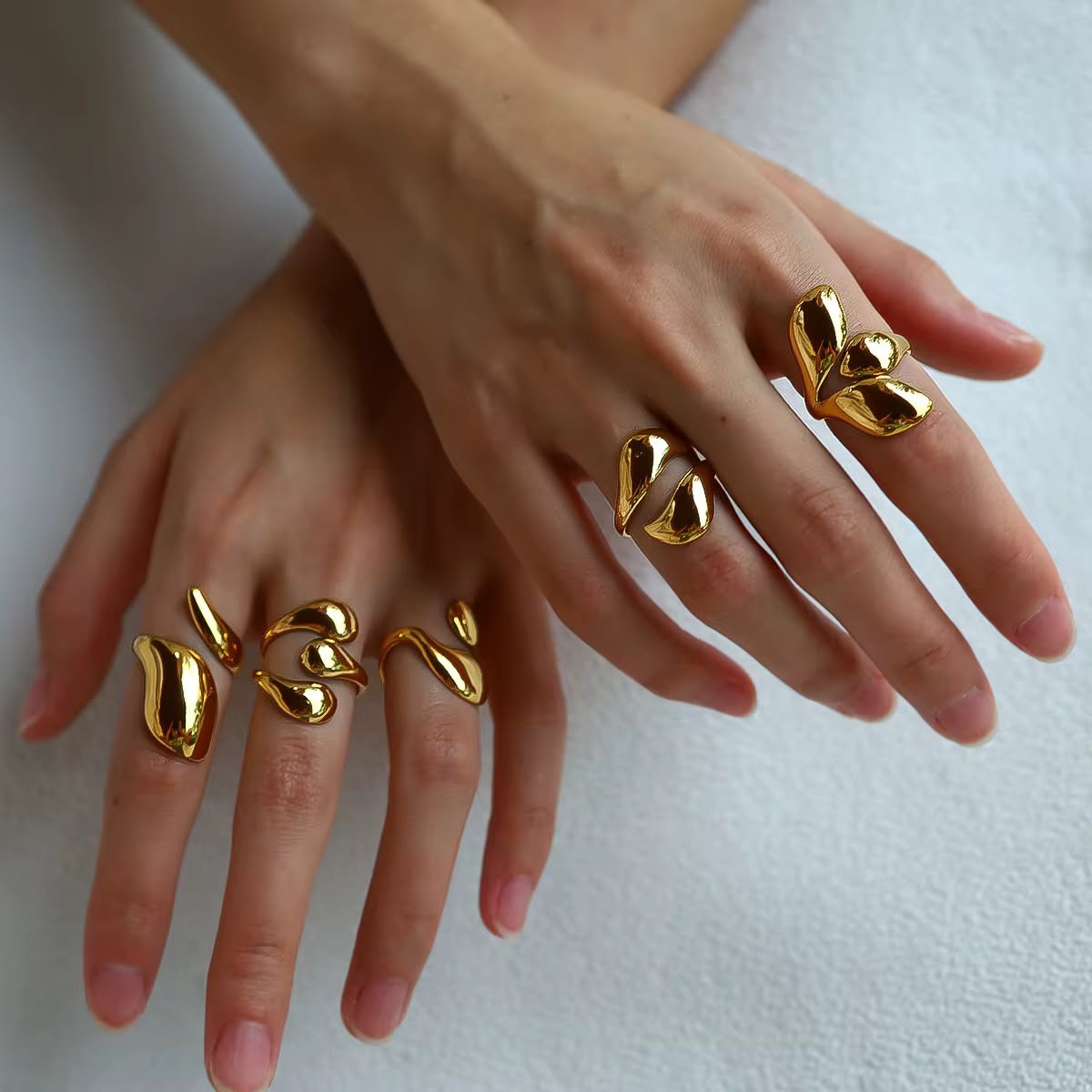 Aurelia Liquid Ring