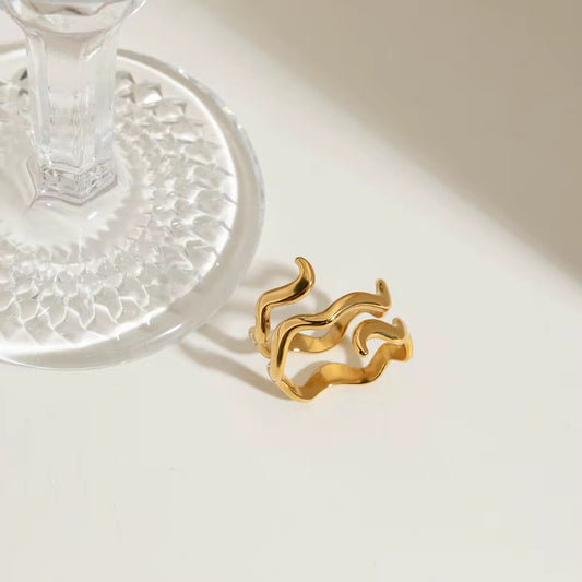 Wavy Ring