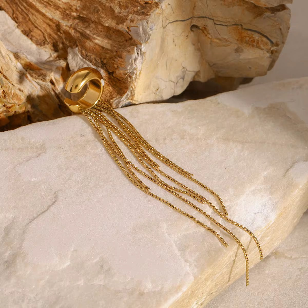 Sophisticated drop- clip on