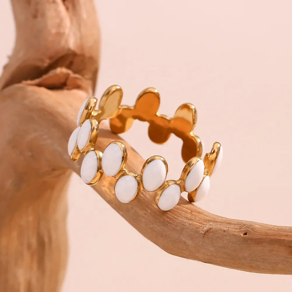 Enchanté Ring