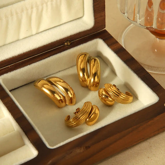 Essential Stripes C-Hoop Studs
