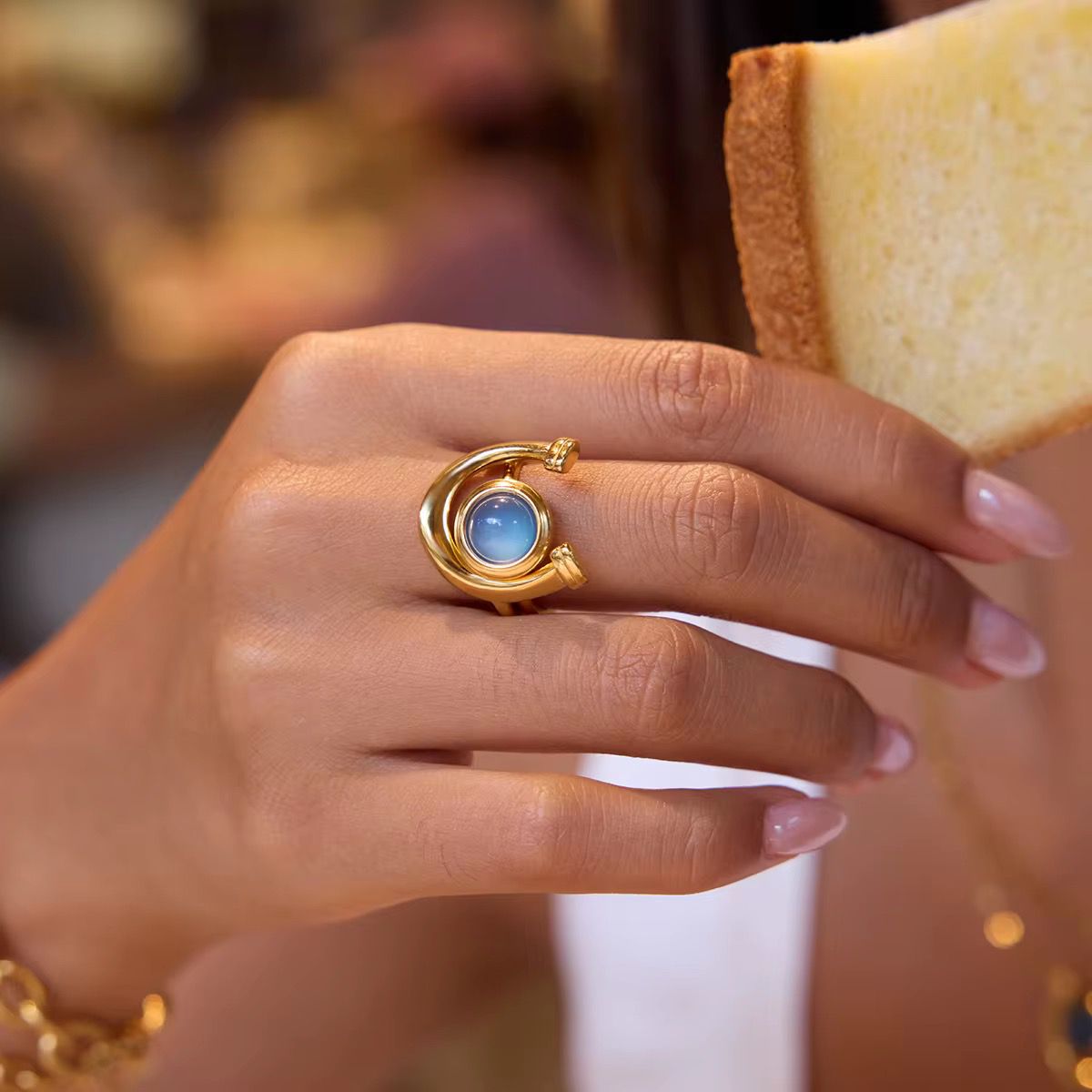The Lunar Orbit Ring